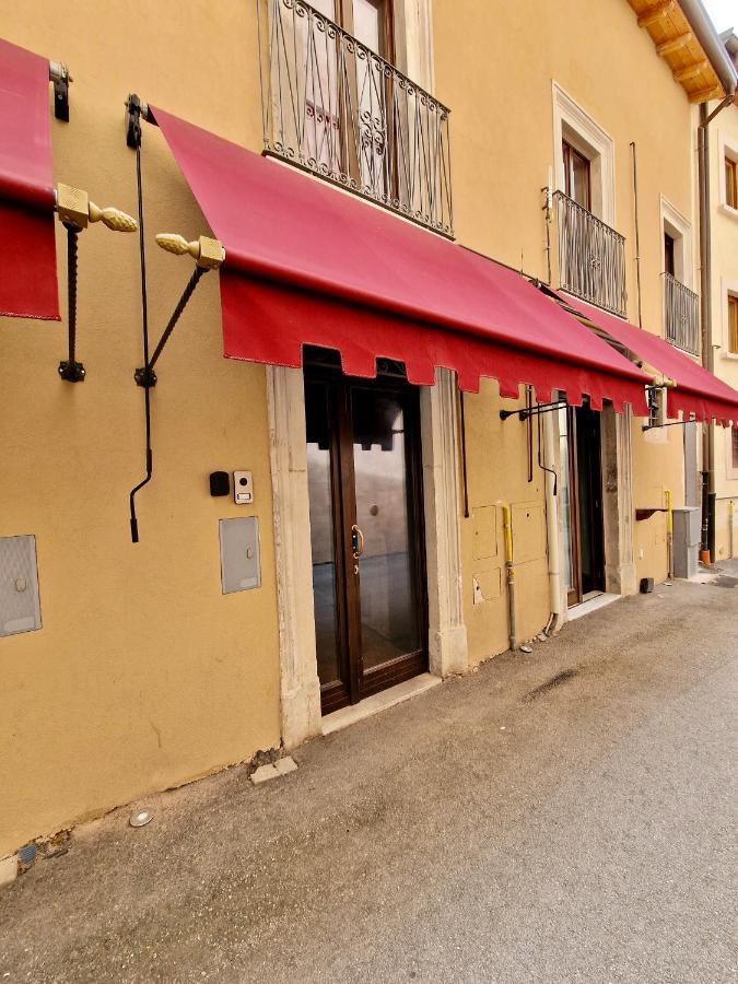 I Due Magi By Tramonti Apartments LʼAquila Esterno foto